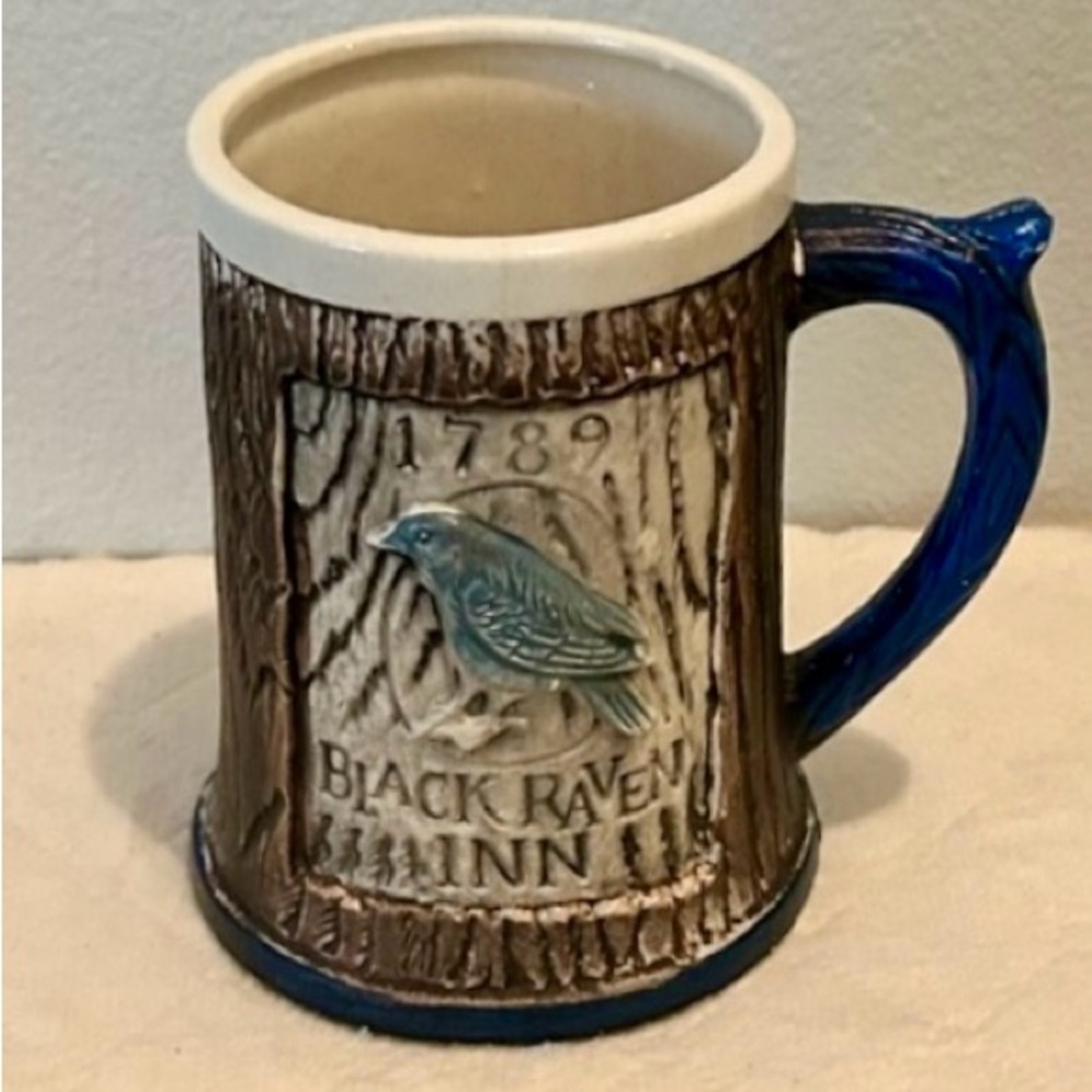 Black Raven Inn 1789 Tankard Tavern. Nasco Japan
